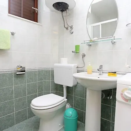 10355b شقة سلاتين